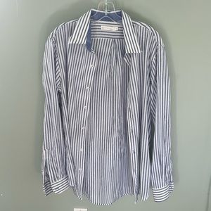 Beautiful button up shirt by Kara Resort Made and bought in Greece on Santorini.
